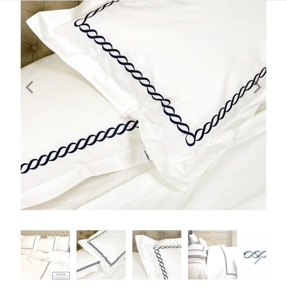 King duvet / white with silver ribbon design